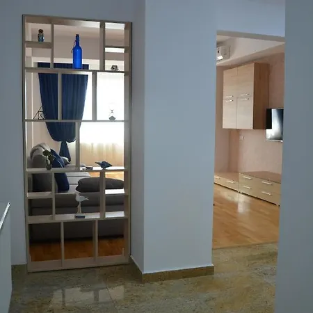 Aless 3 Apartment Mamaia
